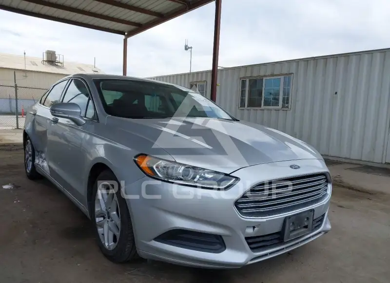 2015 Ford FUSION photo