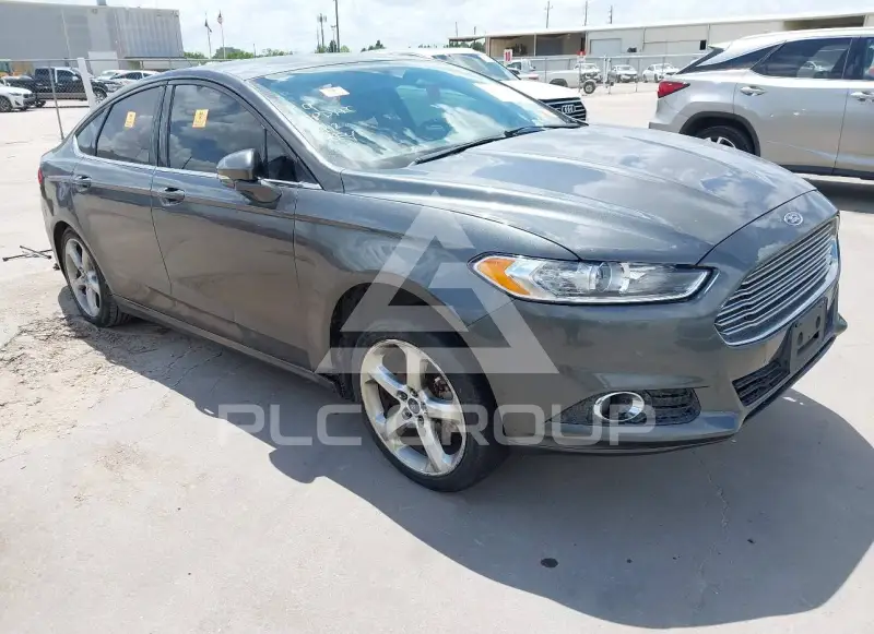 2015 Ford FUSION фото