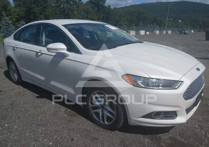 2015 Ford FUSION фото