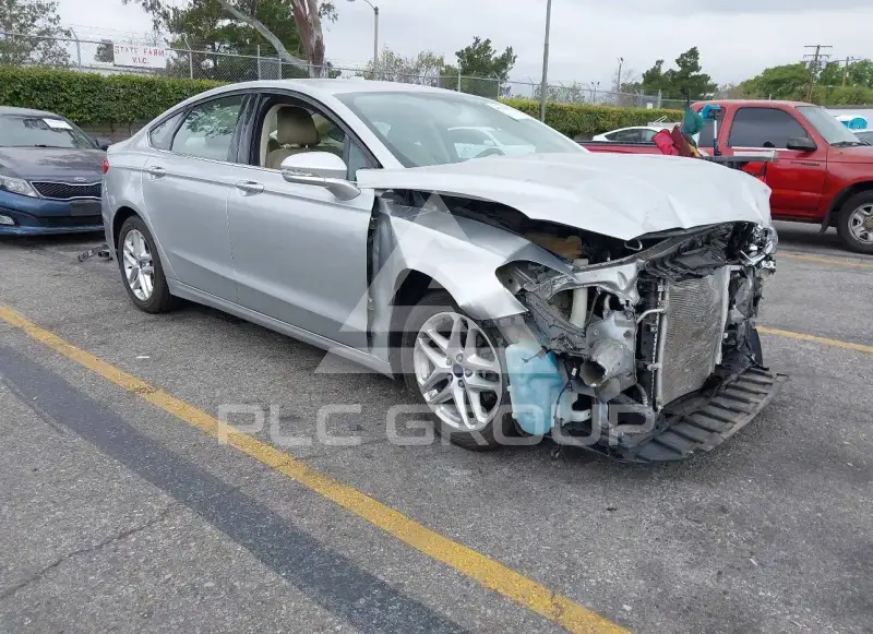 2015 Ford FUSION фото