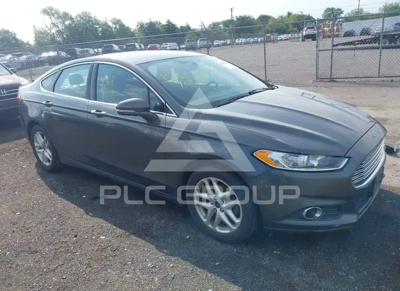 2015 Ford FUSION фото
