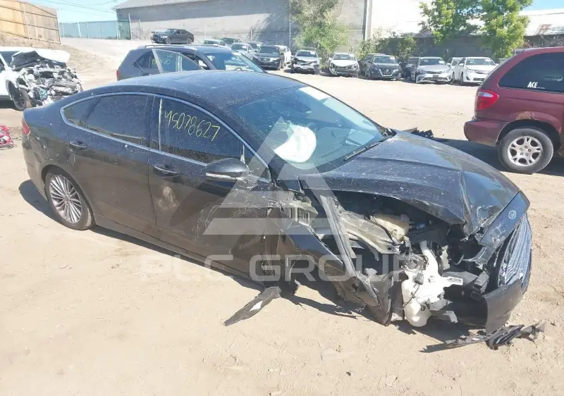 2015 Ford FUSION фото