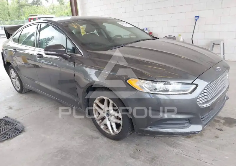 2015 Ford FUSION фото