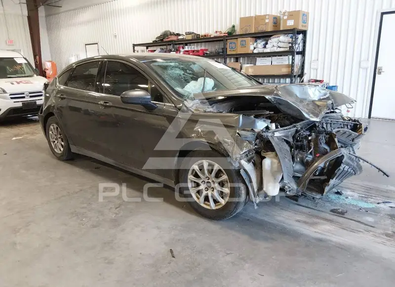 2015 Ford FUSION фото