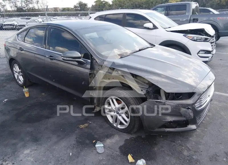 2015 Ford FUSION фото