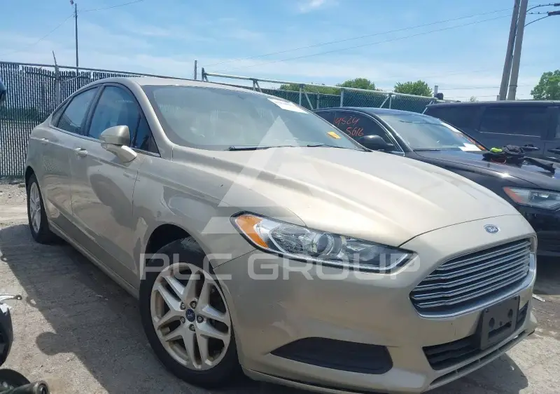 2015 Ford FUSION фото
