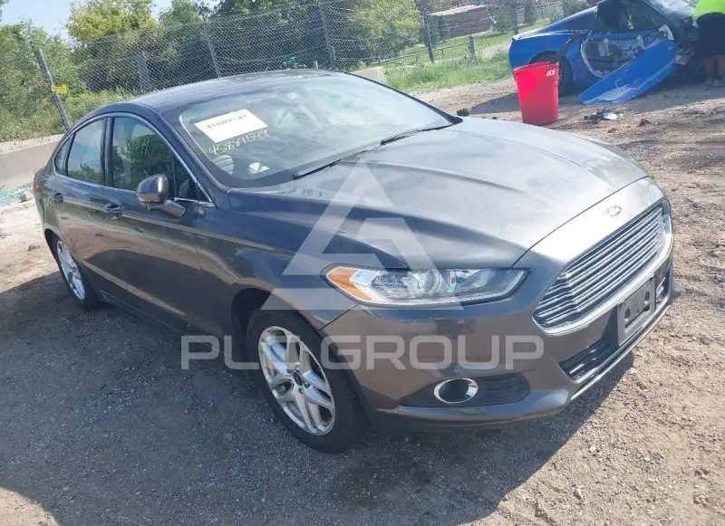 2015 Ford FUSION photo