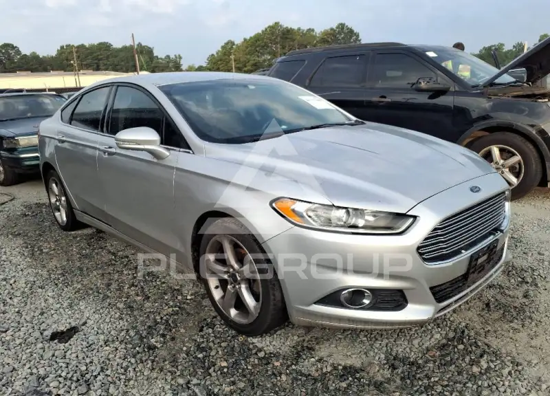 2015 Ford FUSION фото