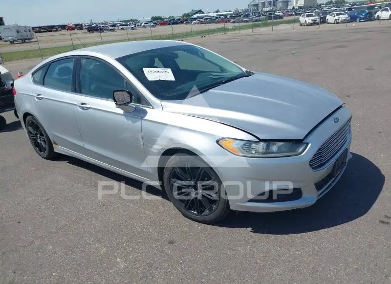 2015 Ford FUSION photo
