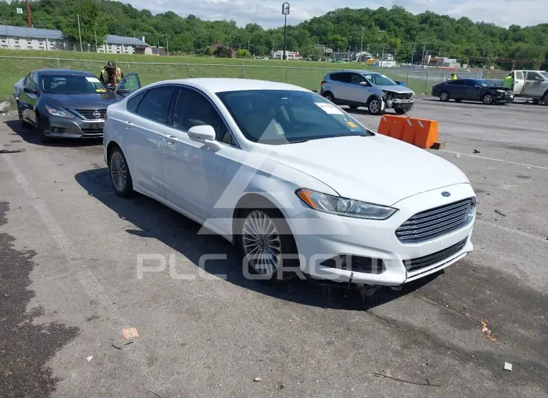 2015 Ford FUSION фото