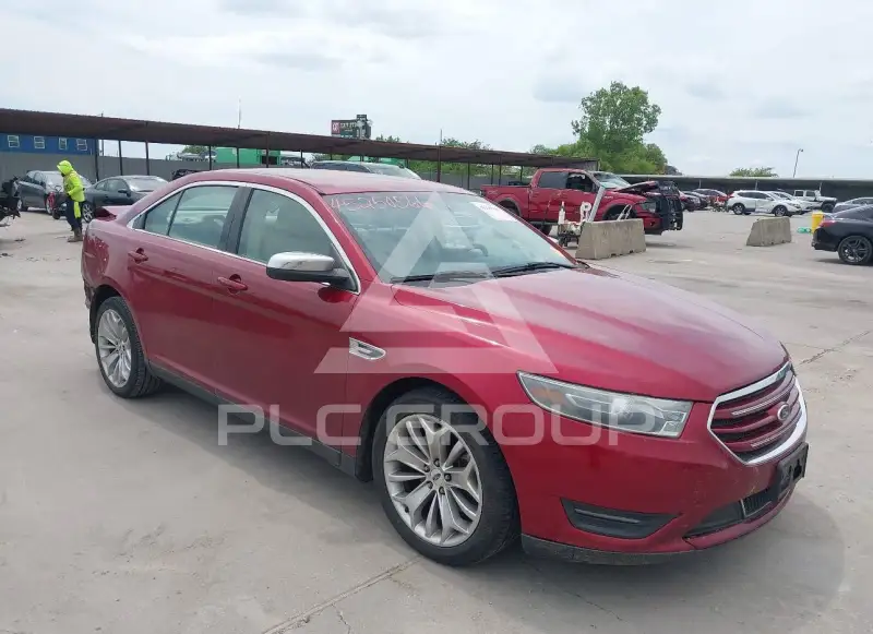 2015 Ford TAURUS фото