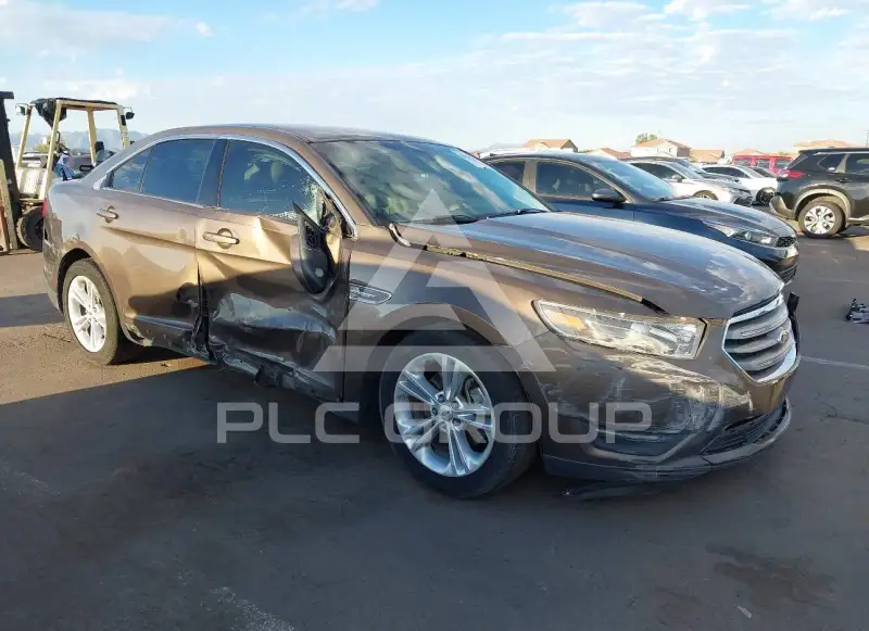 2015 Ford TAURUS фото