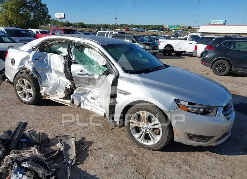 2015 Ford TAURUS фото