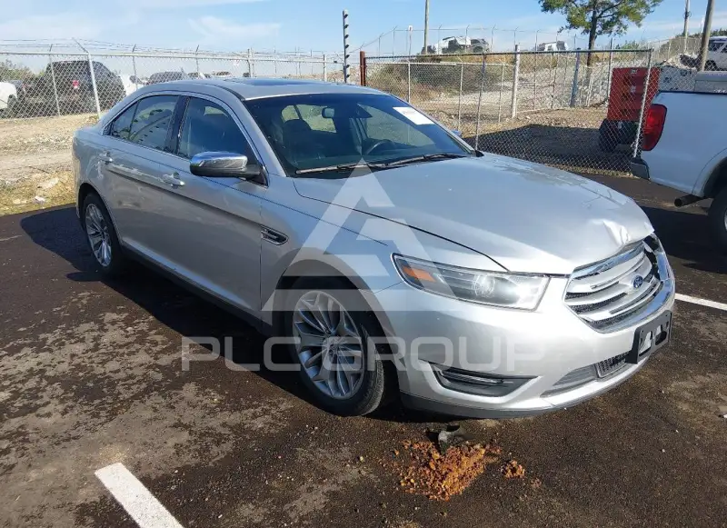 2015 Ford TAURUS photo