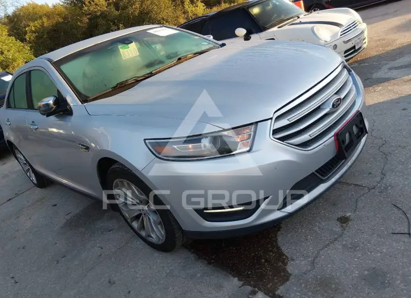 2015 Ford TAURUS photo
