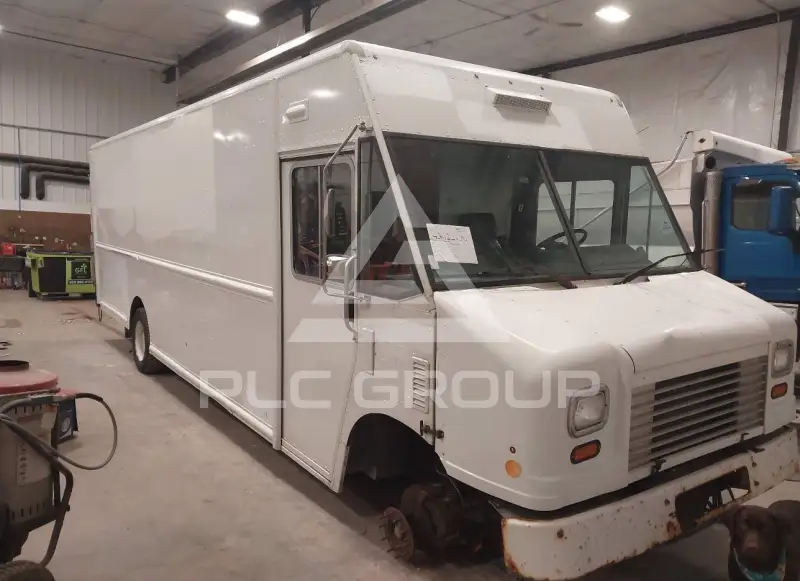 2015 Ford F-590 photo