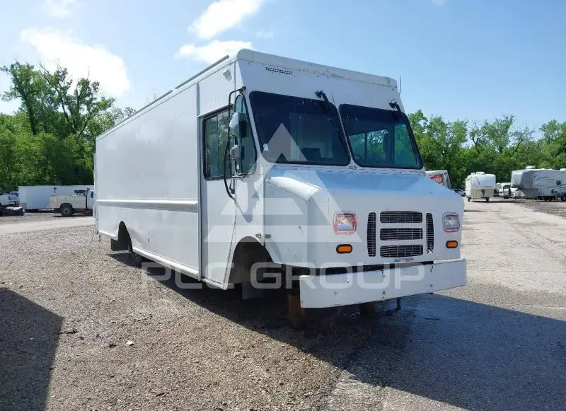 2015 Ford F-590 фото