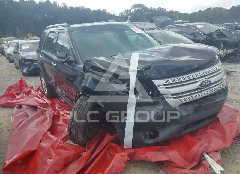 2015 Ford EXPLORER фото