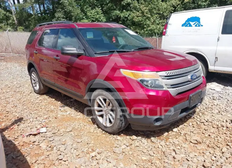 2015 Ford EXPLORER photo