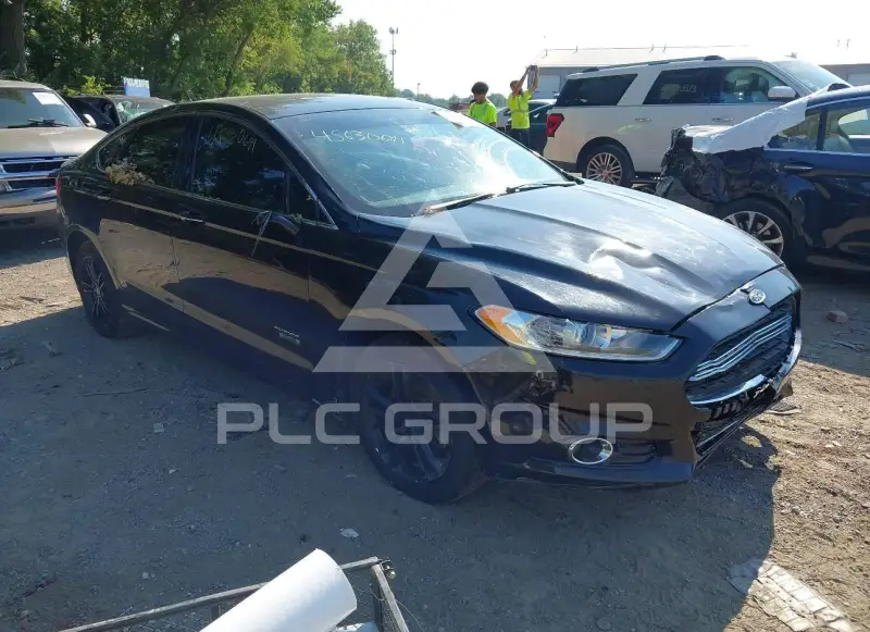 2015 Ford FUSION фото