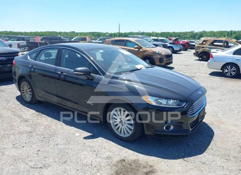 2015 Ford FUSION фото