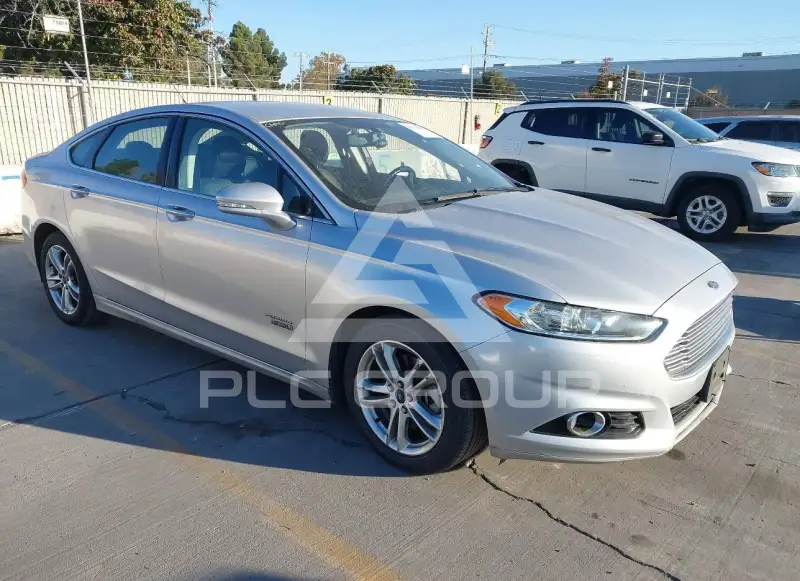 2015 Ford FUSION фото