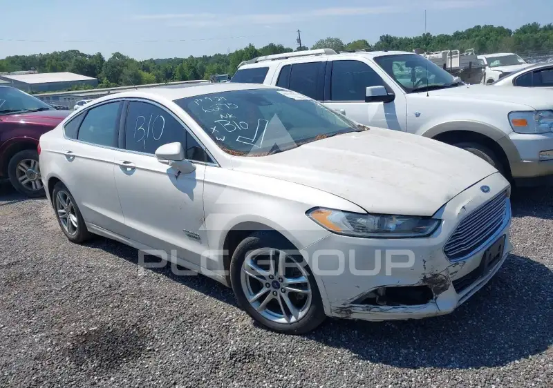 2015 Ford FUSION фото