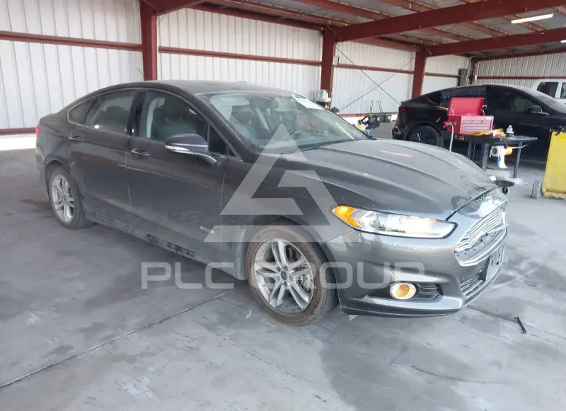 2015 Ford FUSION фото