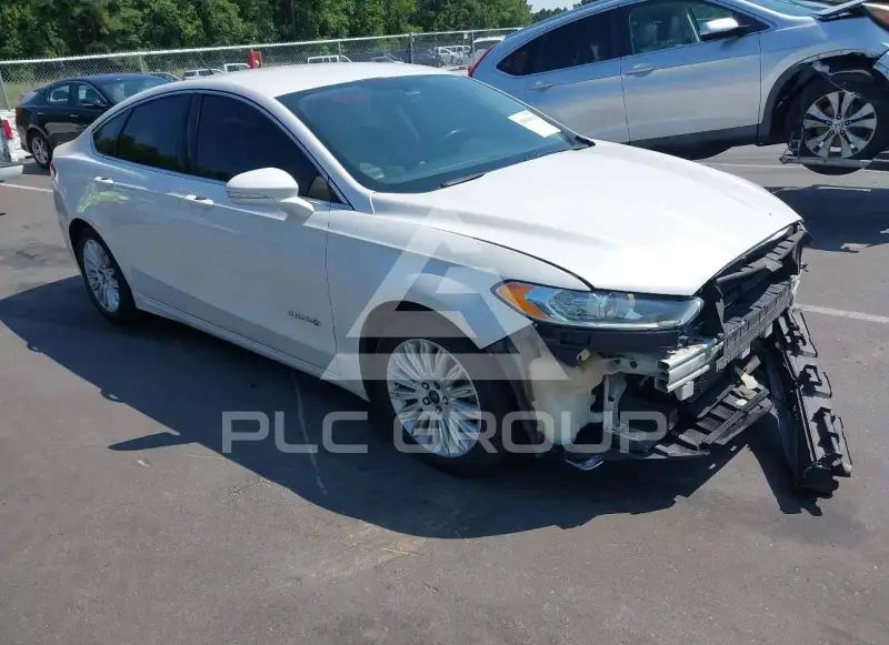 2015 Ford FUSION photo
