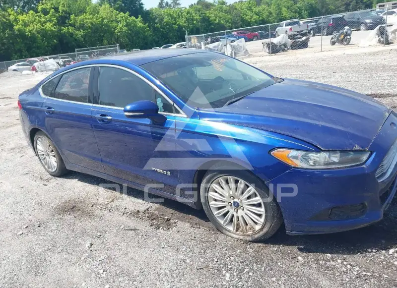 2015 Ford FUSION фото