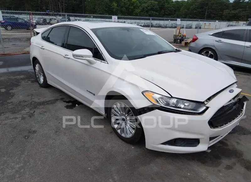 2015 Ford FUSION фото