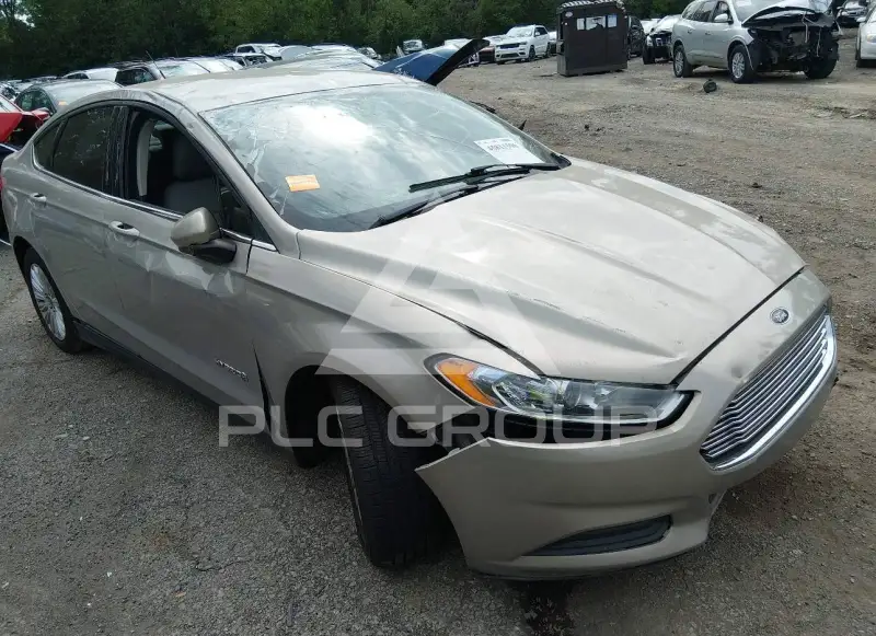 2015 Ford FUSION фото