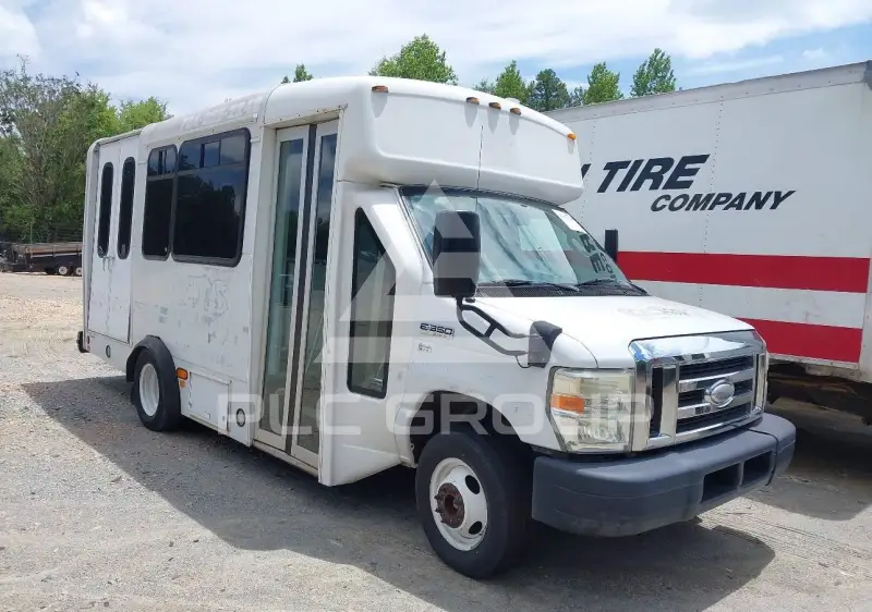 2015 Ford E-350 photo