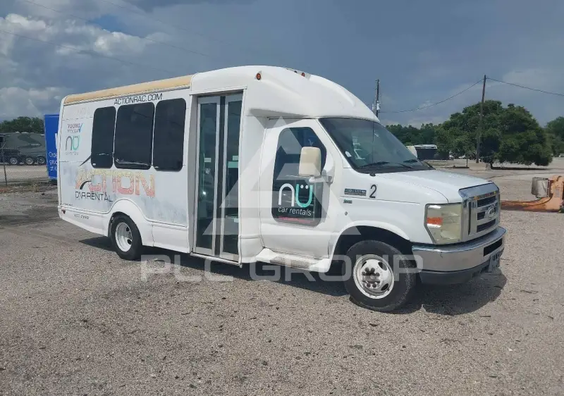 2015 Ford E-350 фото