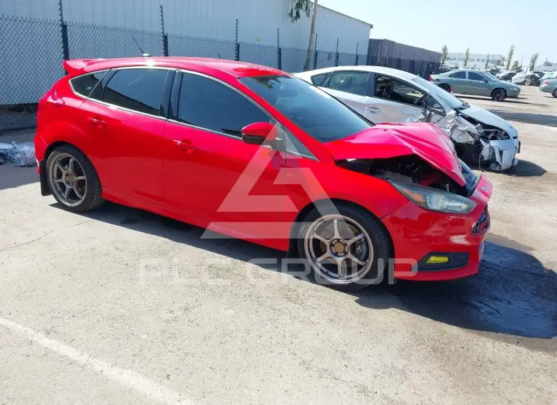 2015 Ford FOCUS фото