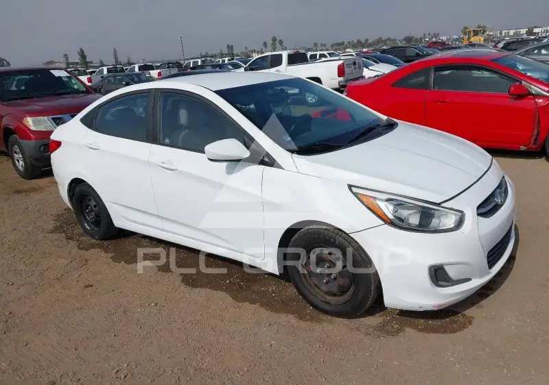 2015 Hyundai Accent photo