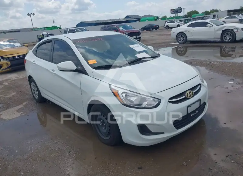 2015 Hyundai Accent photo