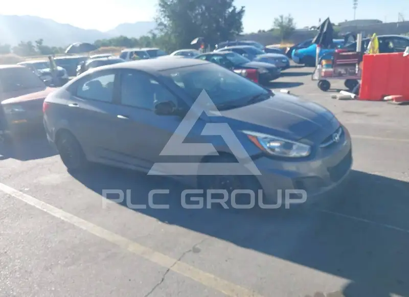 2015 Hyundai Accent photo