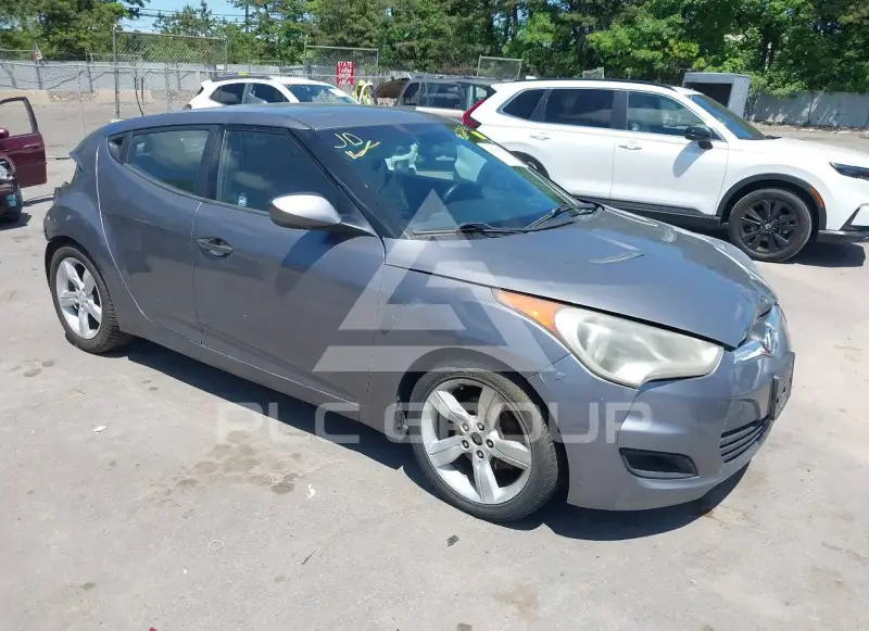 2015 Hyundai Veloster photo