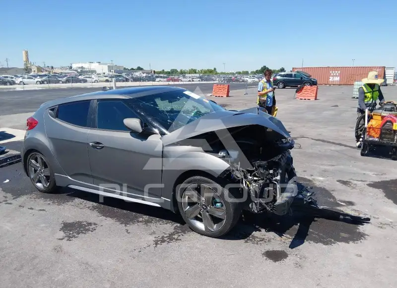 2015 Hyundai Veloster фото