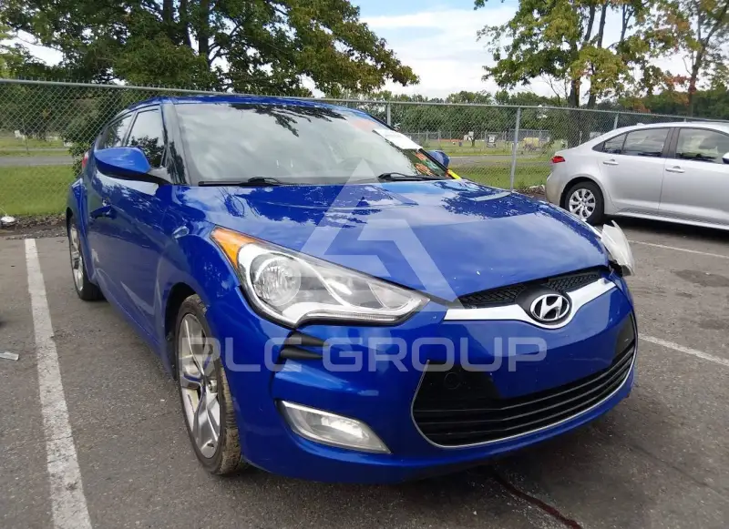 2015 Hyundai Veloster photo