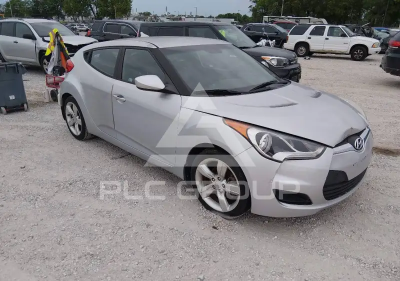 2015 Hyundai Veloster photo