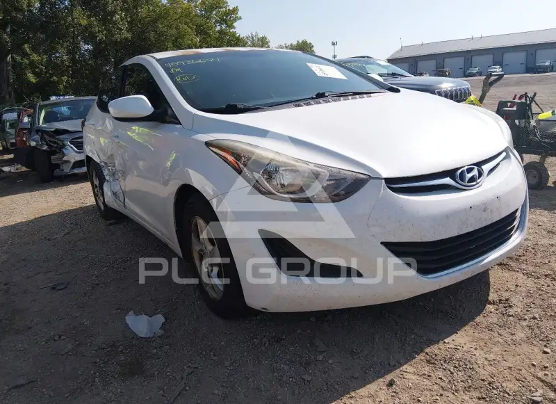2015 Hyundai Elantra photo