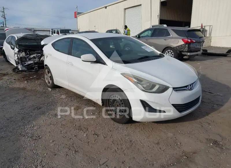 2015 Hyundai Elantra photo