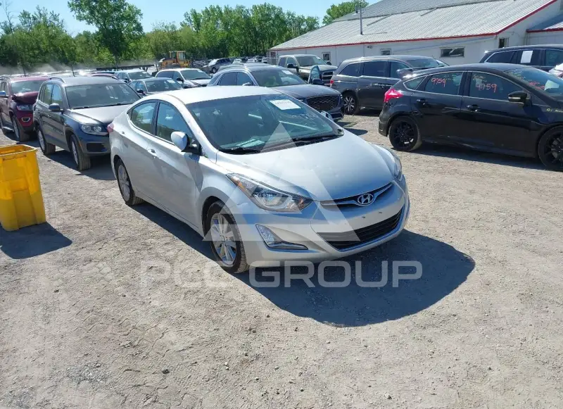 2015 Hyundai Elantra photo