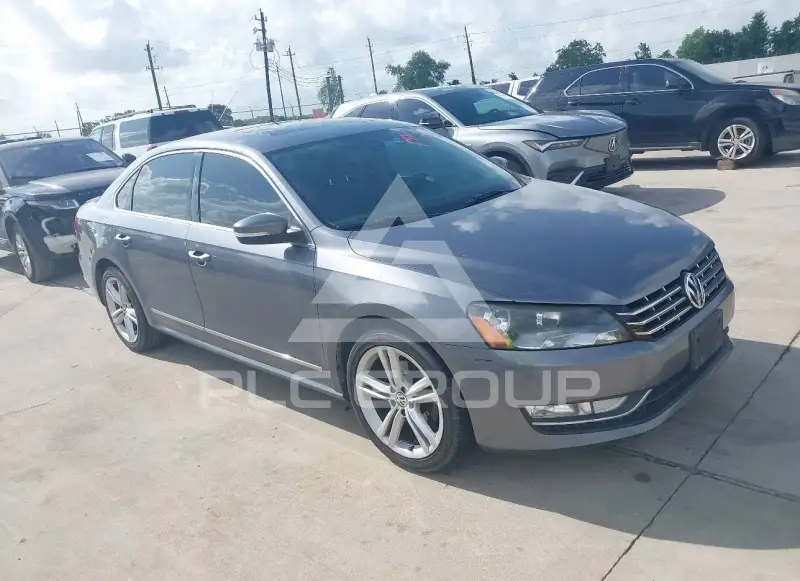 2015 Volkswagen Passat photo