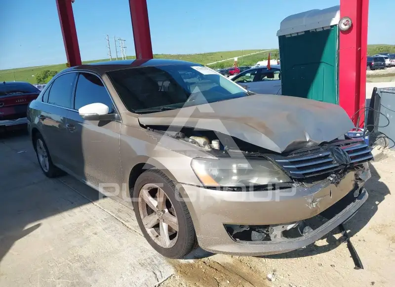 2015 Volkswagen Passat photo