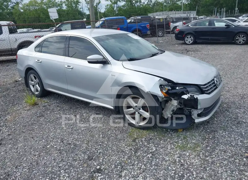 2015 Volkswagen Passat photo