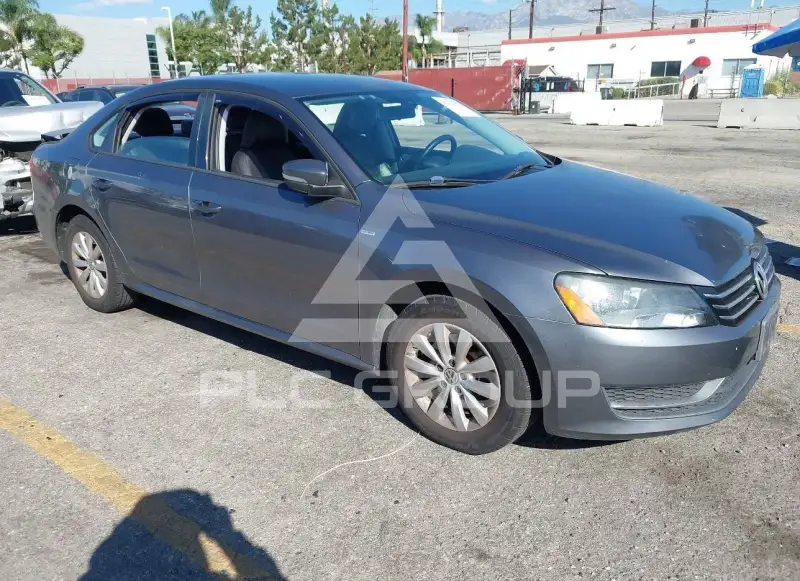 2015 Volkswagen Passat photo