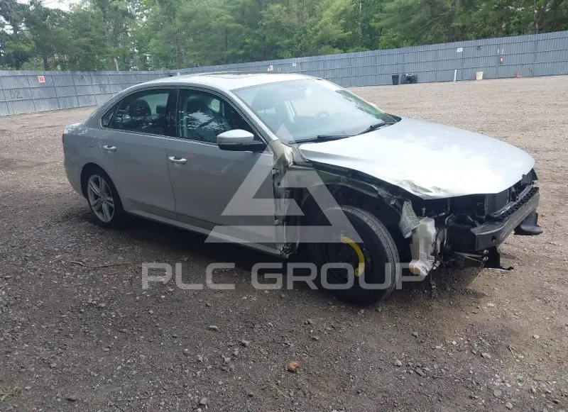 2015 Volkswagen Passat photo